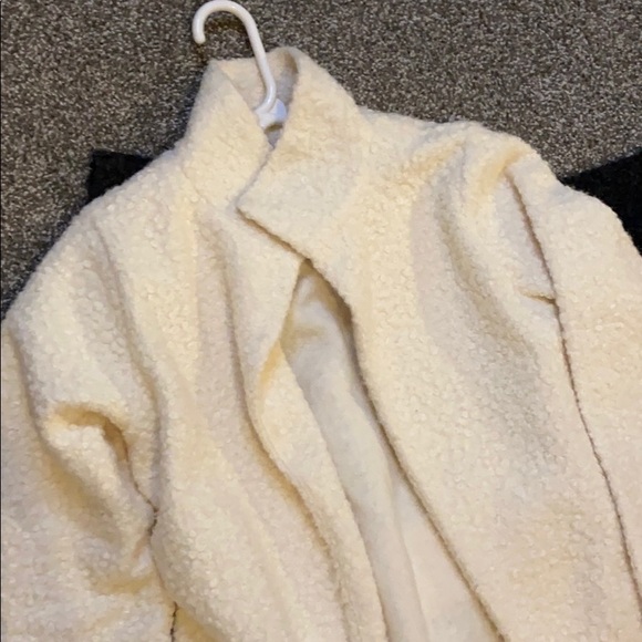 BUNDLE (2) a new day jacket - Picture 2 of 5